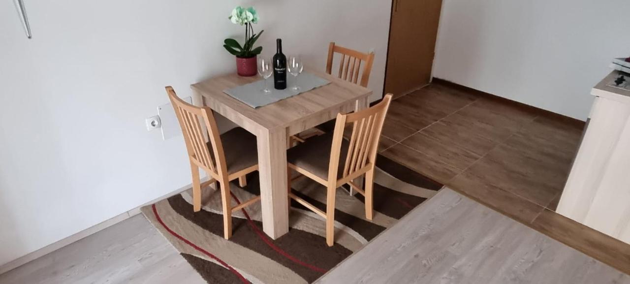 Apartmani Italo Biograd Na Moru Exterior foto